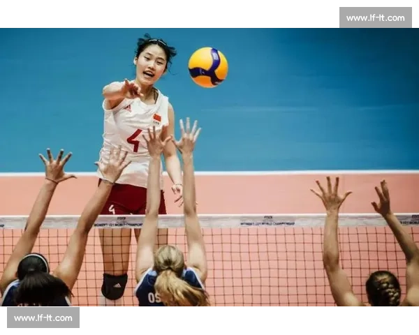 日本外教创四强奇迹 中国女排候选新帅锁定 48 岁名帅 携国手女友引期待