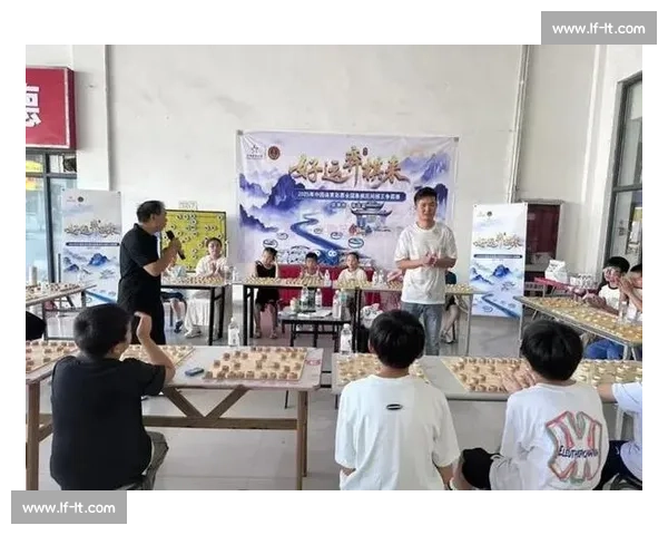 楚河汉界进社区 体彩棋王公益课长春开讲