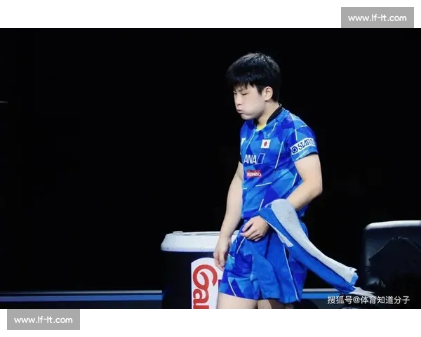 张本智和终结八连败！王楚钦崩盘暴露国乒隐患，樊振东奥运金牌含金量再受考验